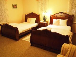 Petit Hotel Corinthian - 8