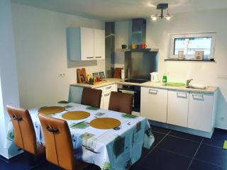 Appartement Duplex à l'entrée de Ciney Avec emplacement vélos - Ciney - 0
