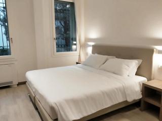 Via Poma Apartments&Rooms - Verona - 3