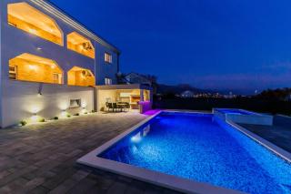 VILLA LaMARIN - 1
