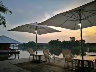 River Marina Resort - Uthai Thani - 9