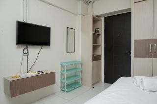 Comfortable and Homey Studio Apartment at Kebagusan City By Travelio - 7
