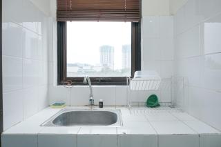 Comfortable and Homey Studio Apartment at Kebagusan City By Travelio - 3