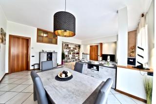Modern apartment halfway between Milan and Como - Cogliate - 1