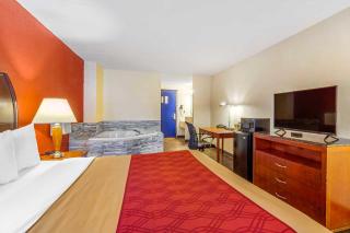 Econo Lodge Inn & Suites Brookings - Brookings - 8