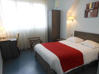 Hotel du Parc - Châteauneuf-sur-Loire - 0