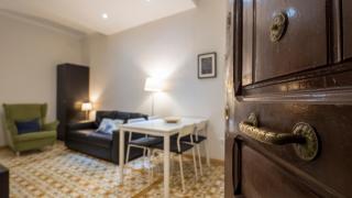 Apartamento de 3 dormitorios - Barcelone - 0