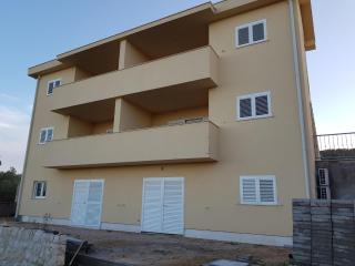 Contemporary Apartment in Neviđane near Sea - 8