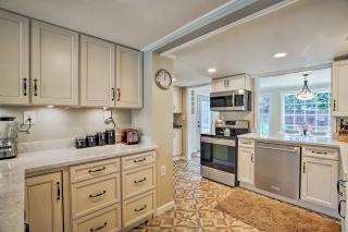 Cheery Cottage with Yard Less Than 1 Mile to Marietta Square - Marietta - 2