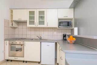 Apartments Villa J i M by the sea - Rogoznica - 3