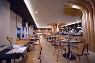 Vega Hotel Gading Serpong - Serpong - 3