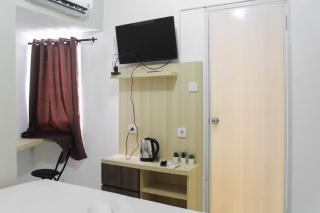 Strategic and Posh Studio Apartment No Kitchen Aeropolis Residence By Travelio - 5