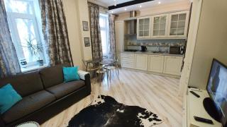 Luxurious 2 Bedroom Apartment in the Heart of Kyiv - 0