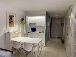 Isla Apart - Sitges - 1