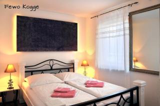 Ferienhaus - Am Kütertor - alle Apartments mit Terrasse oder Balkon - Preis inclusive 5 Prozent Bettensteuer - Stralsund - 6