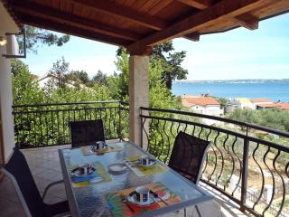Holiday House Klarin with Sea View - Preko - 6