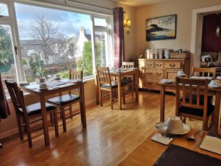 Cranford Guest House - 8