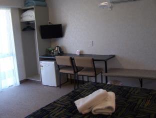 Parklands Motel & Apartments Te Anau - Te Anau - 2