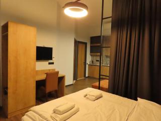 2BR loft apartment near Liberty square - 6