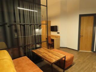 2BR loft apartment near Liberty square - Tiflis - 2