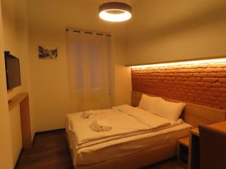 2BR loft apartment near Liberty square - Tiflis - 1