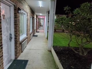 Elk Inn Motel - Elkin - 9