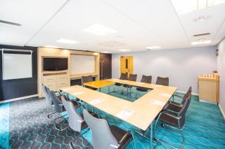 Holiday Inn Express Folkestone Channel Tunnel by IHG - Folkestone - 1