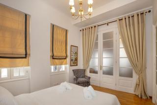 Neoclassical Apartment close to Syntagma-Plaka by GHH - Atenas - 3
