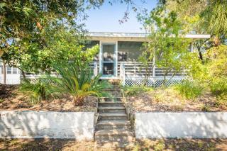 Sea Salt Cottage - Folly Beach - 7