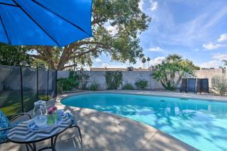 Scottsdale Home with Pool, Yard, Hammock and Fire Pit! - Scottsdale - 9