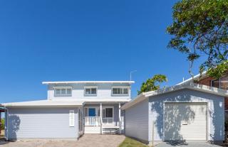 Sandpiper Beachfront House - Hastings Point - 9
