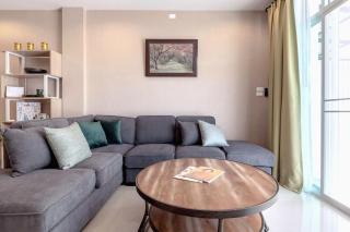 Modern Townhome at the Saturday Market and Old City - Chiang Mai - 9