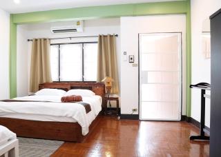 Private Townhome (Riverside Area and Night Bazaar) - Chiang Mai - 3