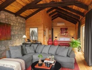 Simurg Inn - 1