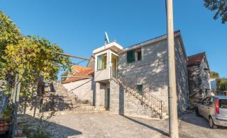 Apartment Roko Trogir-Ljubitovica - Ljubitovica - 0