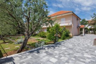 Apartments Amalthea - Biograd na Moru - 1