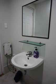 Cozy condo unit 5mins from Mactan Cebu Int'l Airport with Netflix - Mactan - 5