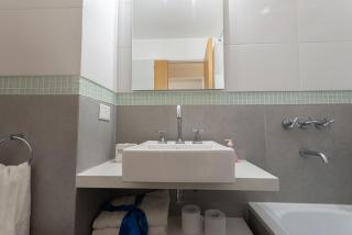 Moderno departamento con TV reversible - By BUMEN - 5