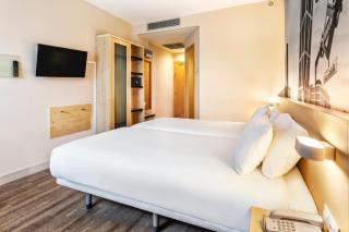 B&B HOTEL Madrid Aeropuerto T1 T2 T3 - Madrid - 3