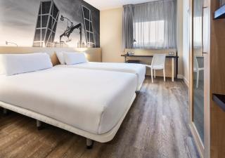 B&B HOTEL Madrid Aeropuerto T1 T2 T3 - Madrid - 2