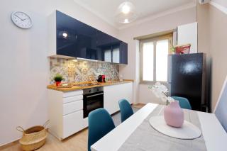 Elegant 3-Bed Apartment 10' Termini Wi-Fi AC - 6