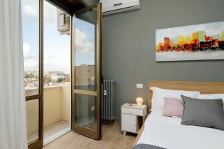 Elegant 3-Bed Apartment 10' Termini Wi-Fi AC - 3