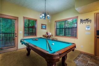 LAZY DAYS on the CREEK - Gatlinburg - 9