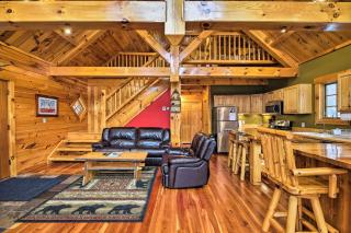 Ski Lodge Mtn Retreat with Fire Pit, Deck and Views! - Starksboro - 4