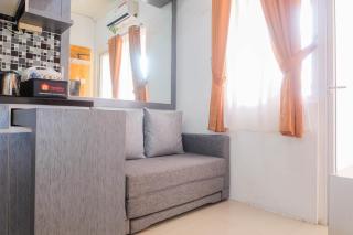 Warm and Cozy 2BR Green Pramuka Apartment near Mall By Travelio - Giacarta - 5