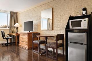 Travelodge by Wyndham Richmond Hill - Richmond Hill - 1