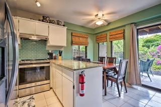 Walk to Turtle Beach from Kailua-Kona Apt! - 3