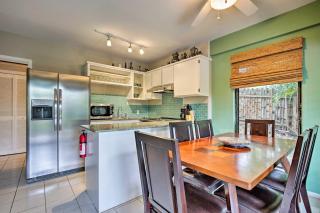 Walk to Turtle Beach from Kailua-Kona Apt! - 9