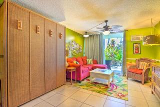 Oceanfront Kailua-Kona Islander Studio with Lanai! - Kailua-Kona - 2