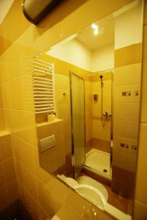 Dom Wycieczkowy PTTK "TURYSTA" - 1